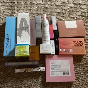 Makeup/beauty bundle.